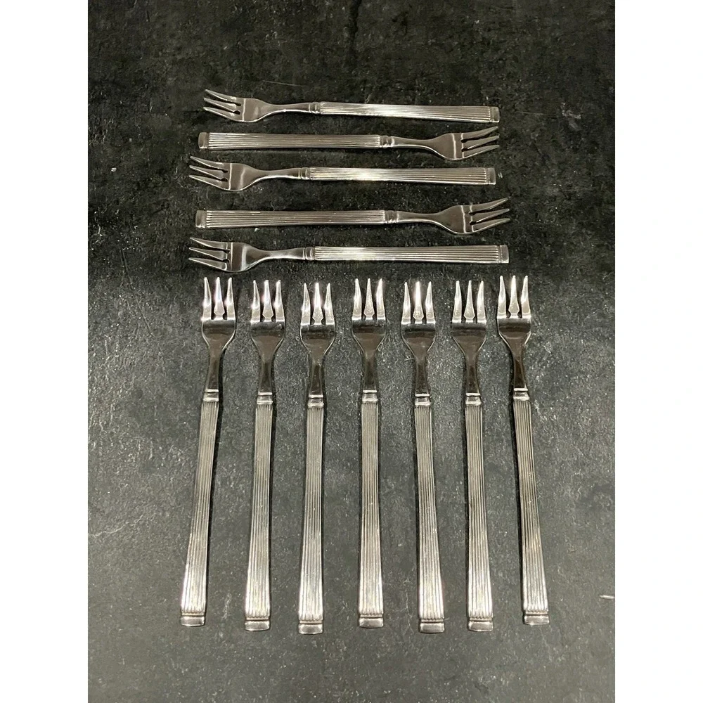 16 Mandolin Stainless Michael Lloyd Stainless Ribbed Cocktail Fork Youth Flatwre
